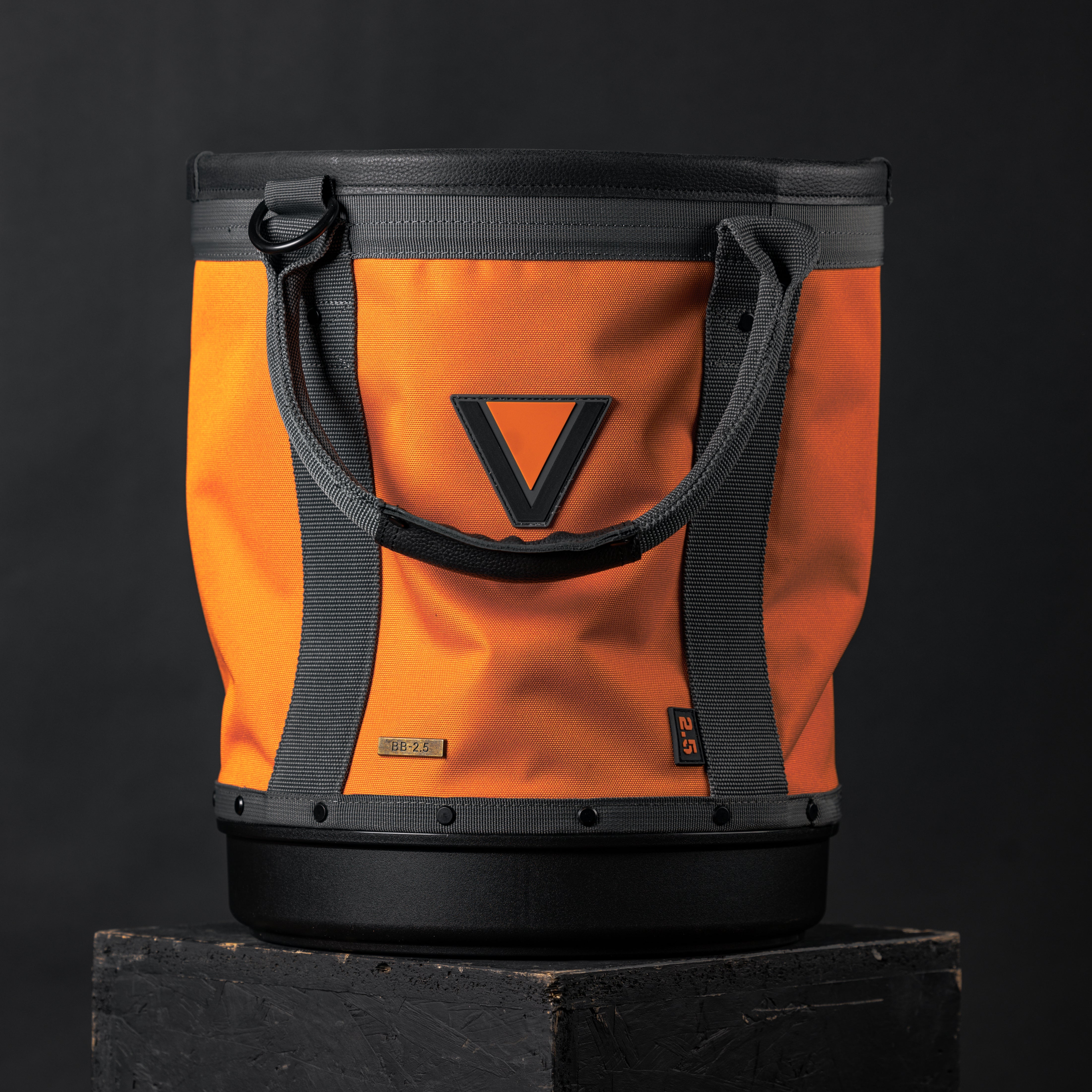 Rogue 2.5 Bucket Bag