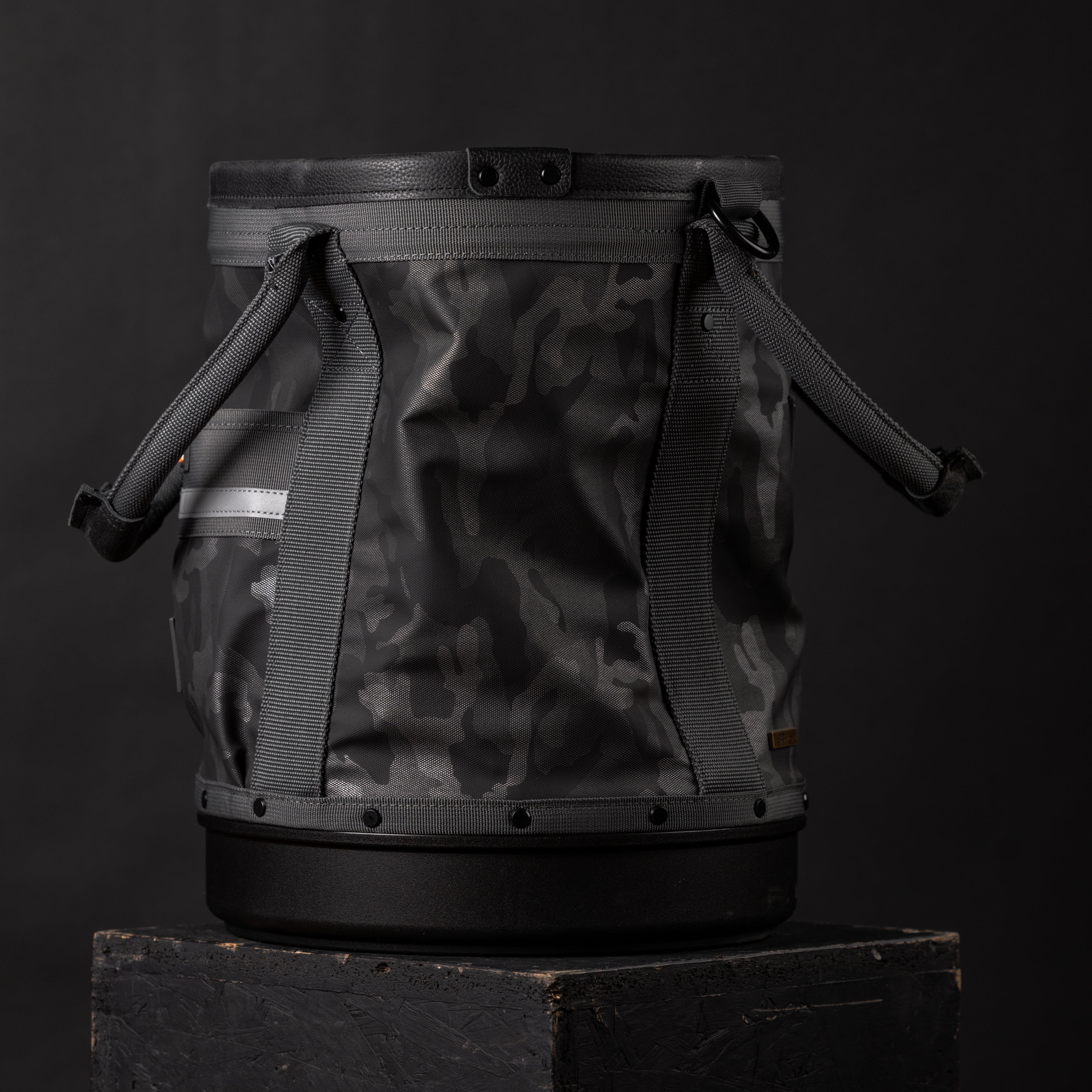 Rogue 2.5 Bucket Bag